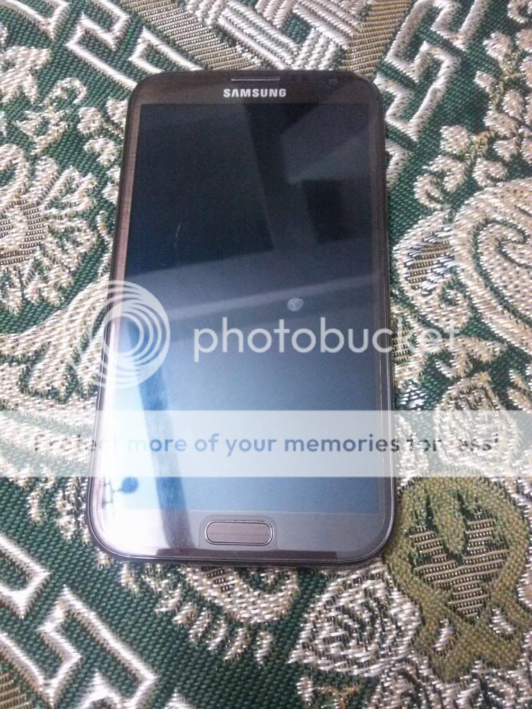 cần bán vài cái điện thoại: note 2 màu nâu mới tinh, ss i617 at&t tím,..