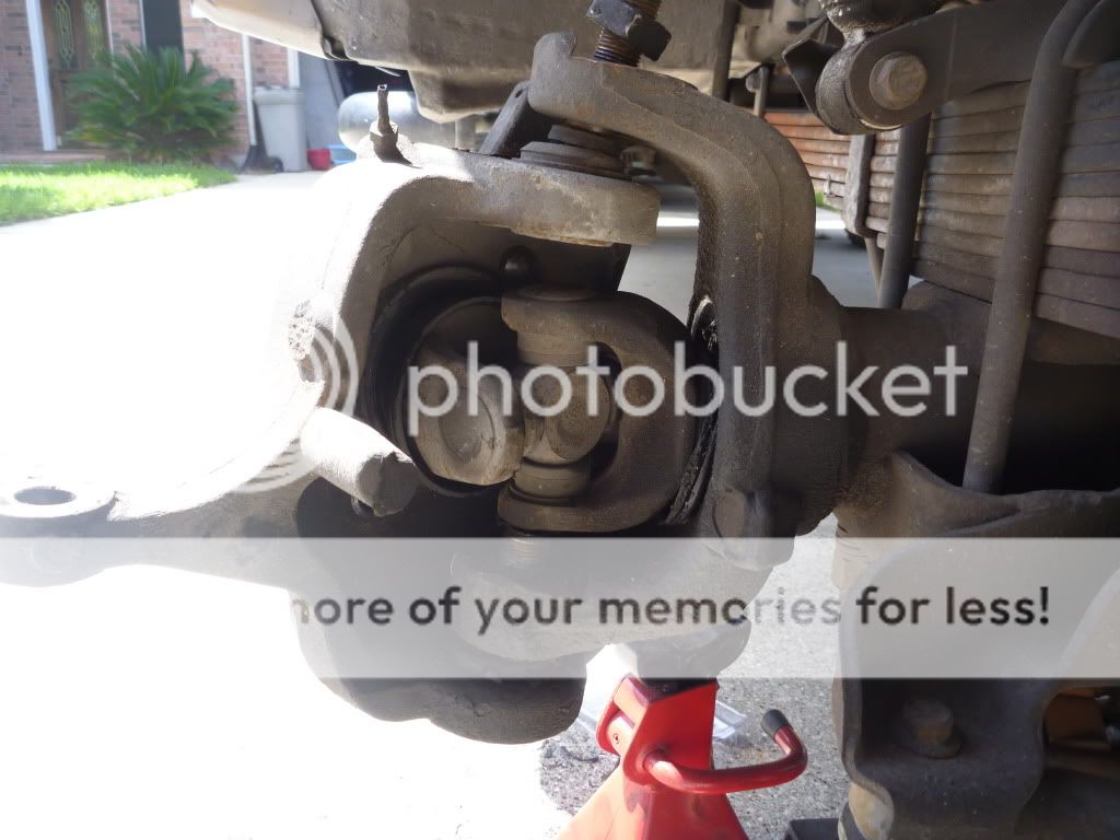 Need help removing front axle and fixing issue - Ford Powerstroke